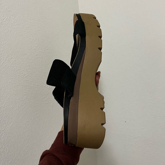 KURU Women’s Loma Tila Black Sandals Size 12 - Picture 8 of 15